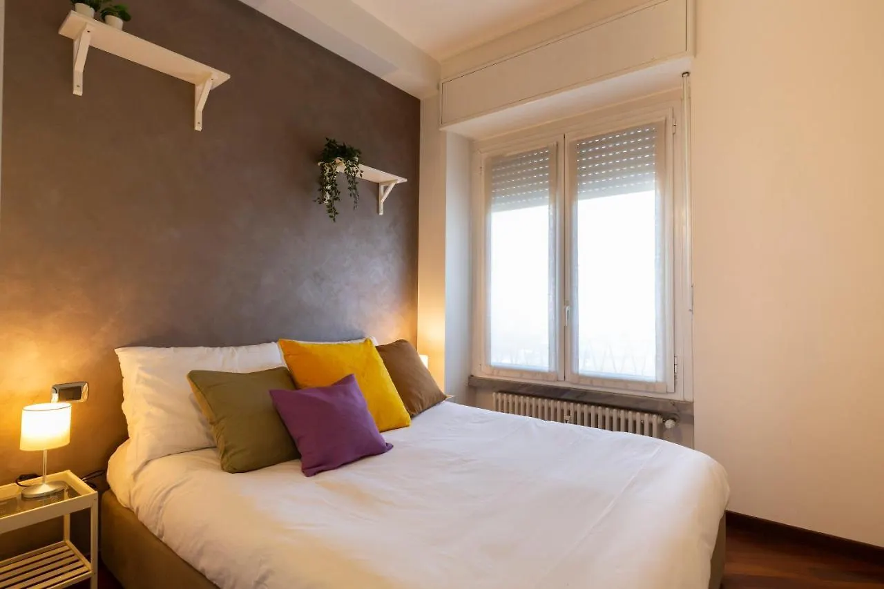 California Dreaming Apartment Milan