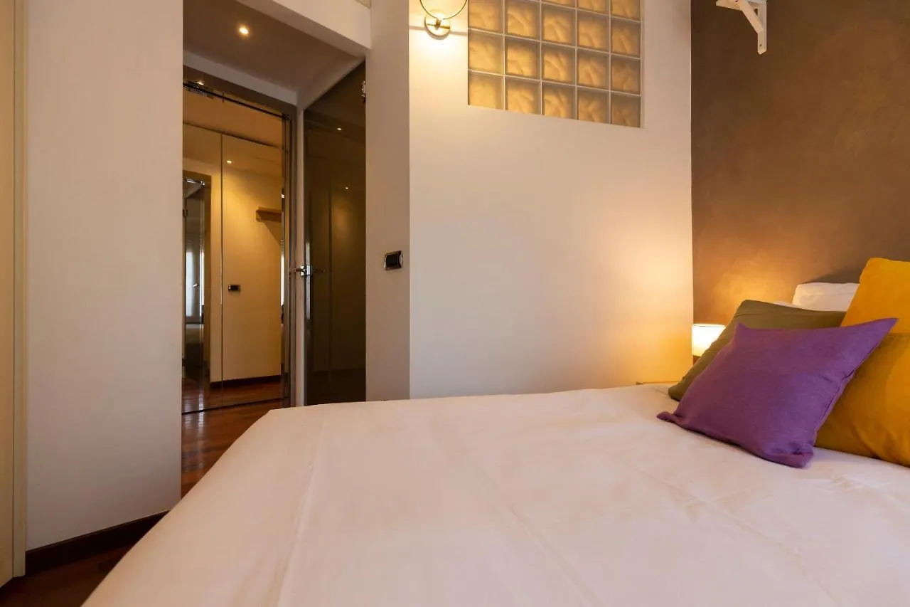 California Dreaming Apartment Milan