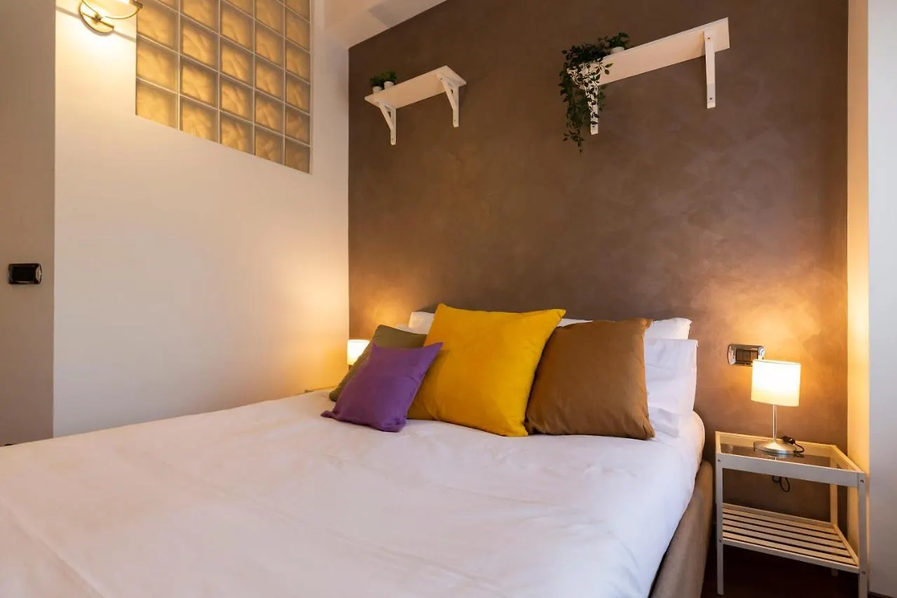 California Dreaming Apartment Milan 0*,